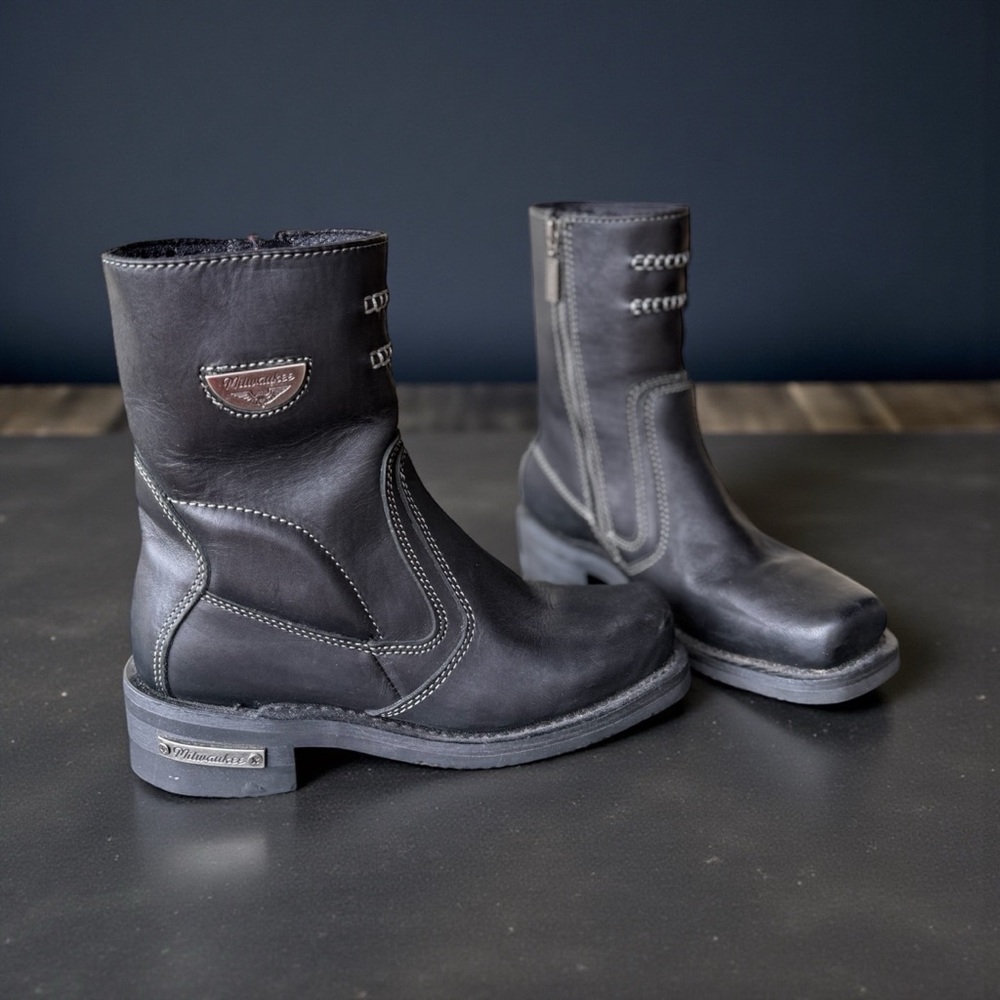 Milwaukee Leather Motorcycle Boots – Rugged Meets Chic! - Picture 3 of 6